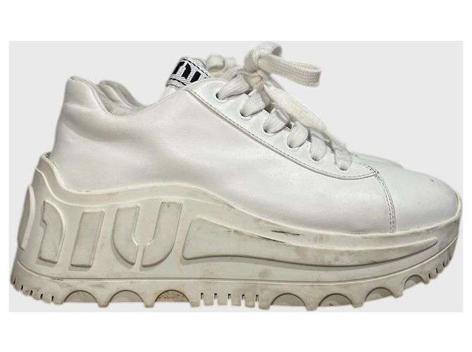 Baskets Miu Miu blanches T.36