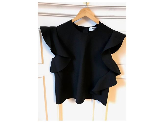 Msgm Top schwarz mit Rüschenärmeln