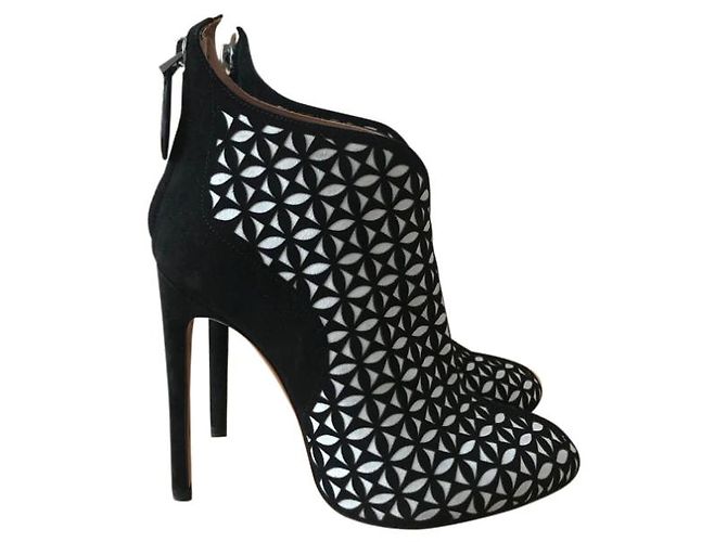 Alaïa Black and White Suede Boots Size 36.5