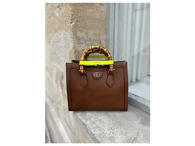 Bolsa Gucci Diana Camel Camelo