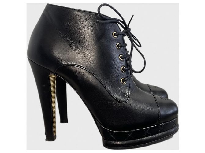 Chanel Stiefeletten schwarz T.37,5
