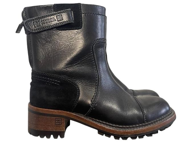 Bottines Chanel noires T.36,5