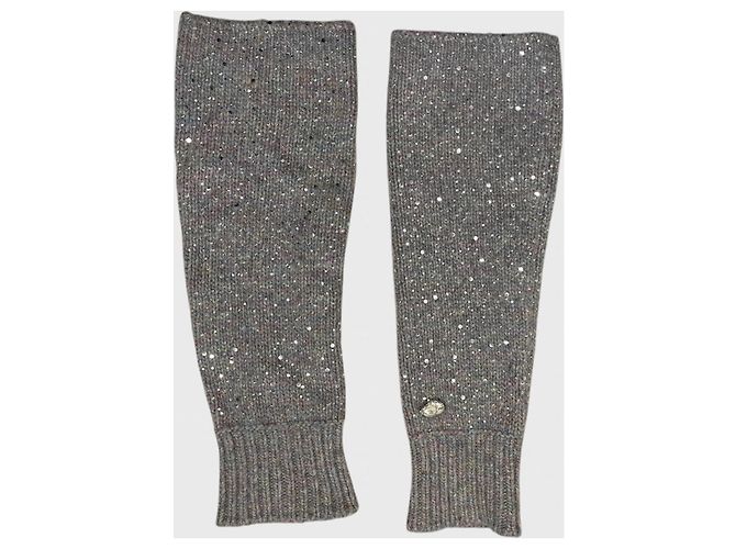Chanel graue Fingerlose Handschuhe T.M