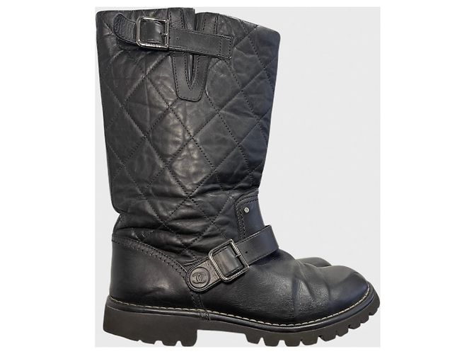 Chanel Stiefel schwarz T.40