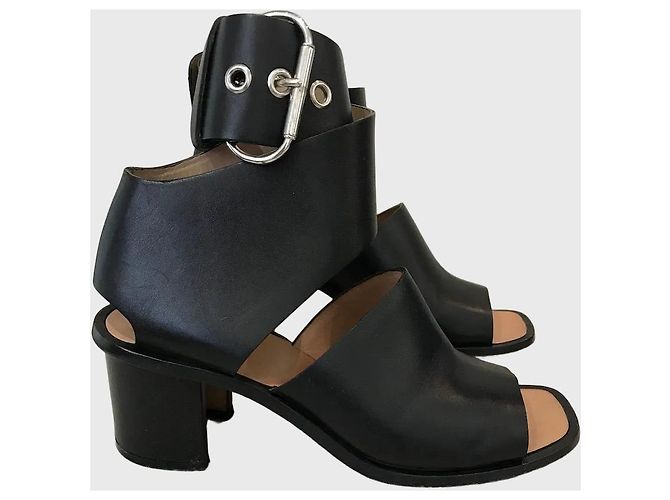 Céline Sandalias Celine negras T.37 Negro