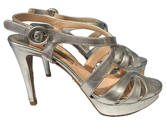 Sandales Prada argents T.35 Silvery