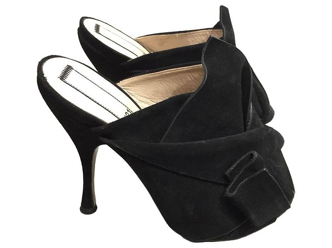 Mules N°21 noires T.38
