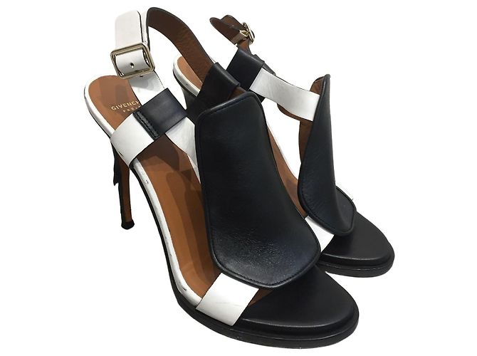 Sandales Givenchy T.39