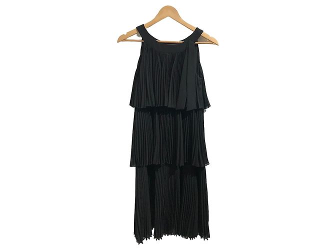 Red Valentino Kleid schwarz T.34