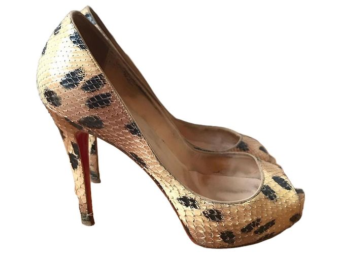 Zapatos de salón Christian Louboutin python T.37 Beige