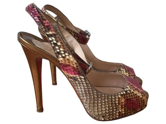 Christian Louboutin Pumps python T.37
