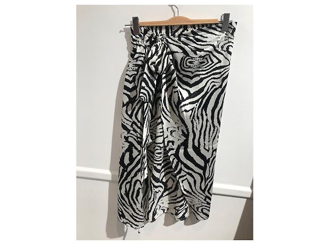 Autre Marque Neta Efrati Wickelrock Zebra Print Weiß