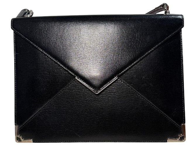 Bolsa envelope Cartier em couro preto