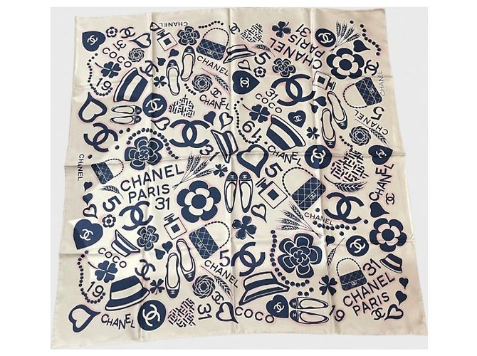 Pañuelo Chanel blanco y azul
