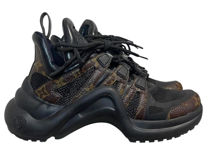 Baskets Louis Vuitton Archlight T.36,5 Black