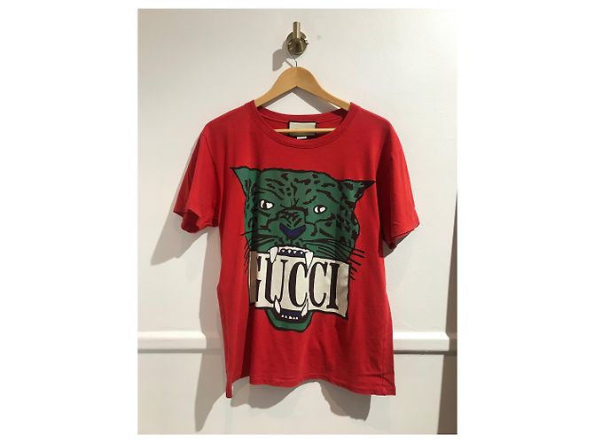 Camiseta Gucci roja T.S