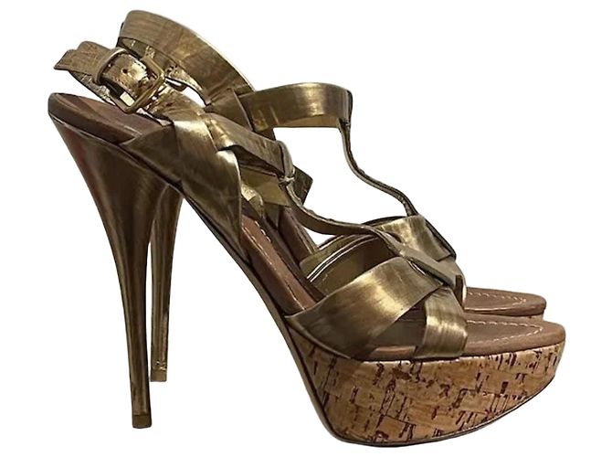 Miu Miu Sandalen gold T.38 Golden