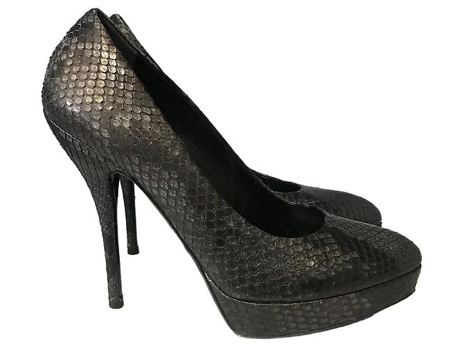 Gucci Pumps grau T.38,5