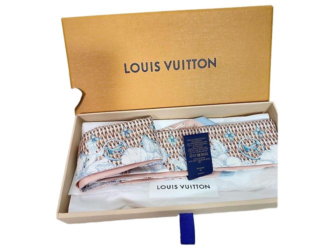 Louis Vuitton Scarves Multiple colors