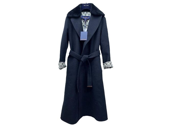 Louis Vuitton Wool Coat with Detachable Fur Collar Black Multiple colors