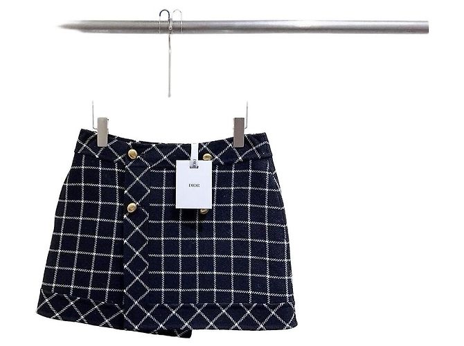 Saia Dior de Tweed com Contas Douradas Tamanho 36 Multicor