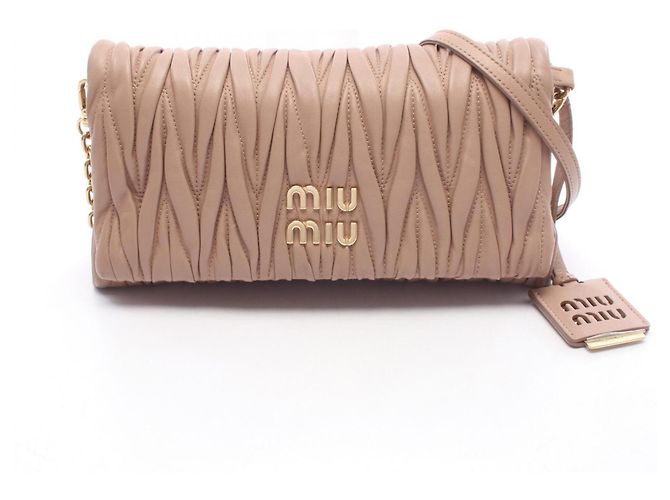 Bolsa de ombro Miu Miu Matelassé em couro rosa
