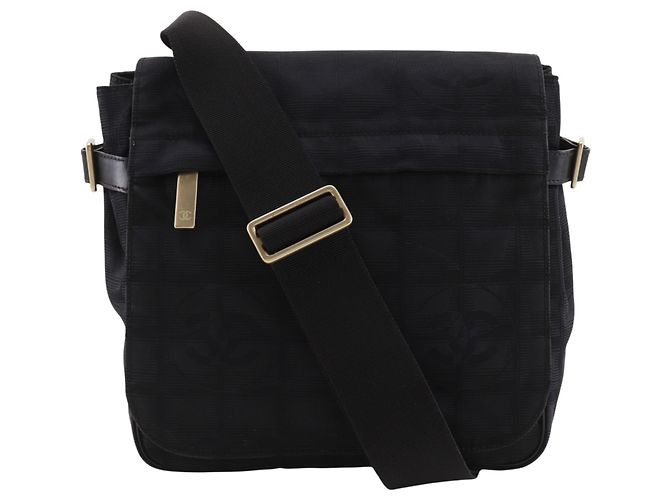 Borsa a tracolla Chanel in tela di nylon nera Nero