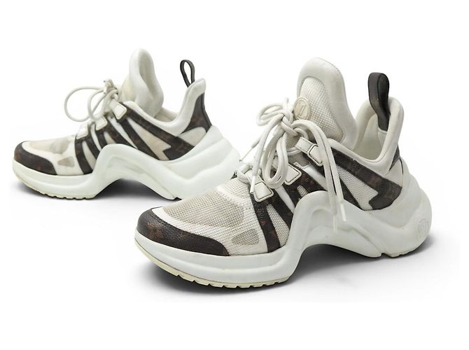 LOUIS VUITTON ARCHLIGHT TRAINER SNEAKERS 1A43L6 38.5 MONOGRAM CANVAS