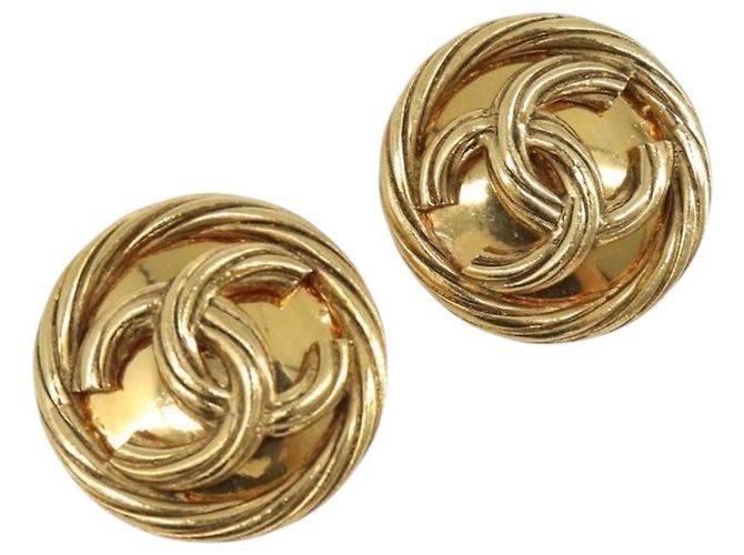 Boucles d'oreilles CHANEL Métal Doré CC Auth 204668