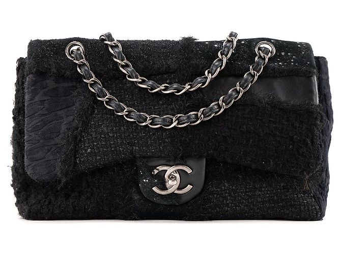 CHANEL - Bolsa de ombro Classique/Timeless Jumbo Chanel em patchwork preto edição limitada