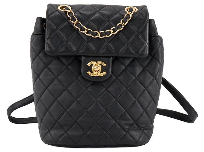 CHANEL - Classic/Timeless Chanel Rucksack aus schwarzem glattem Leder
