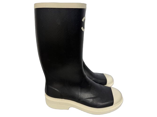 Chanel CC Logo Rubber Rain Boots - Black/White - Size 39