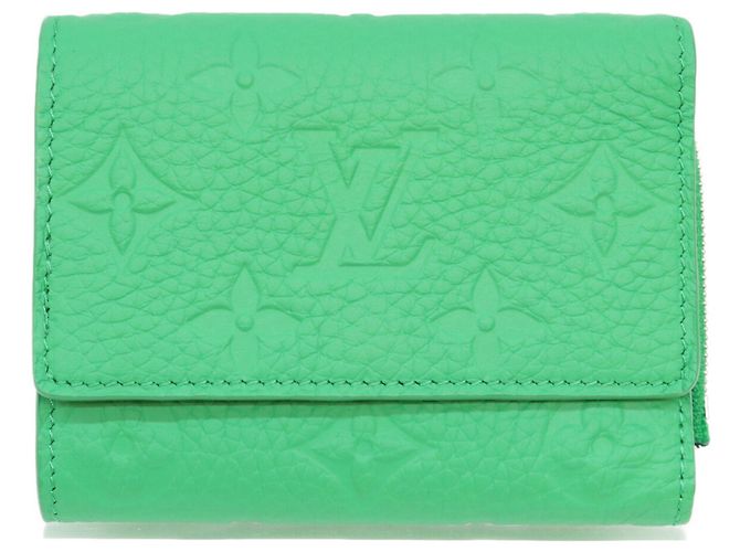 Cartera tri-fold Louis Vuitton Monogram Taurillon Bamboo Green Verde
