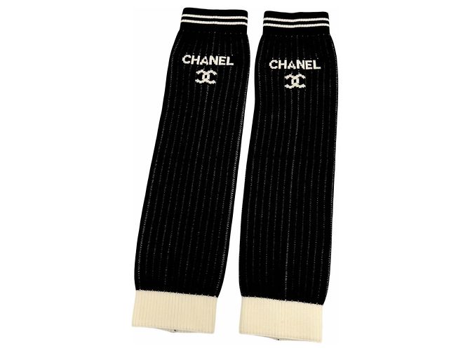Chanel 24C Coco Mark Logo Strick-Beinstulpen Schwarz Weiß