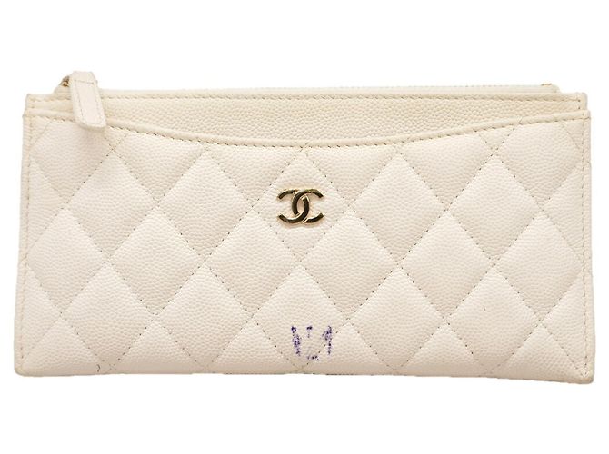 Portafoglio lungo Chanel Matelassé Bianco