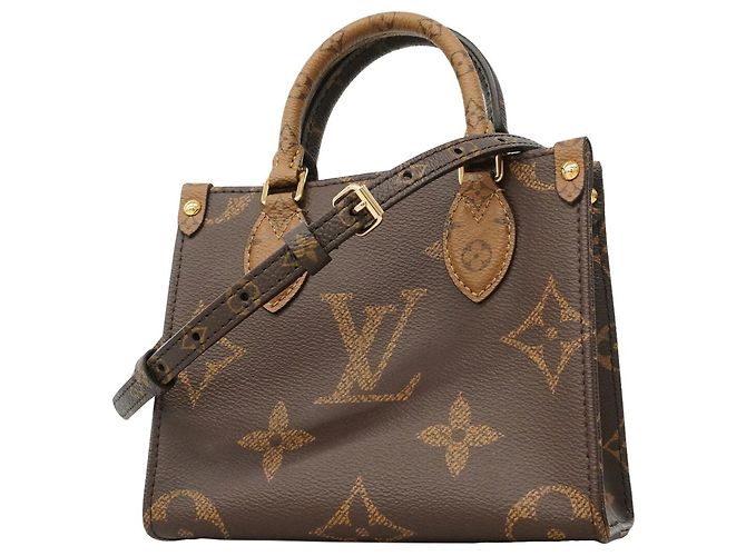 Bolsa Louis Vuitton Monogram Giant Reverse OnTheGo BB Marrom