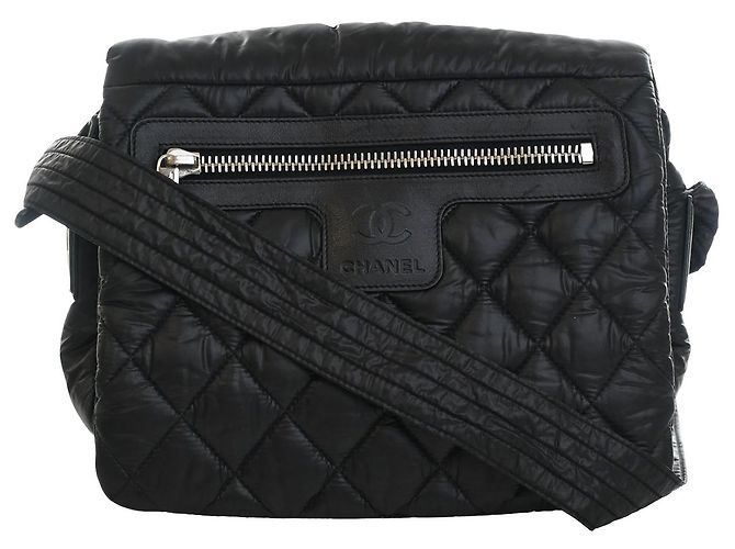 Borsa a tracolla Chanel Coco Cocoon in nylon trapuntato nero, piccola