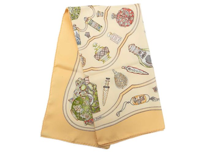 Hermès Beige Qu Importe le Flacon Seidentuch 90