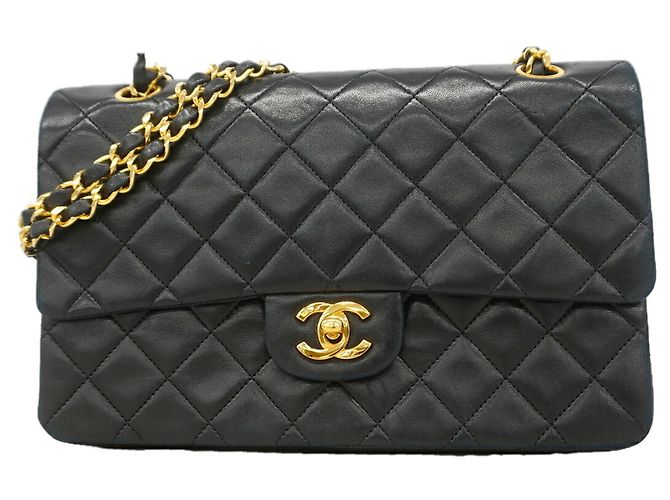 Borsa a tracolla Chanel Matelassé Nero