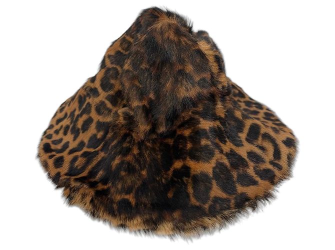 By Malene Birger Malene Birger Cappello in pelliccia stampa leopardata Marrone Stampa leopardo