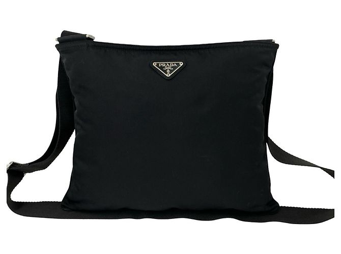 Sac à épaule Prada en nylon Noir