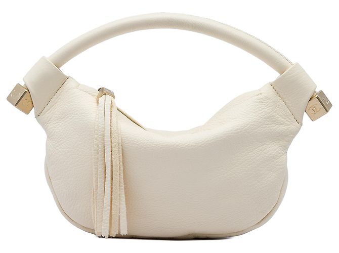 Bolsa Chanel em couro de bezerro branco com tassel e dados