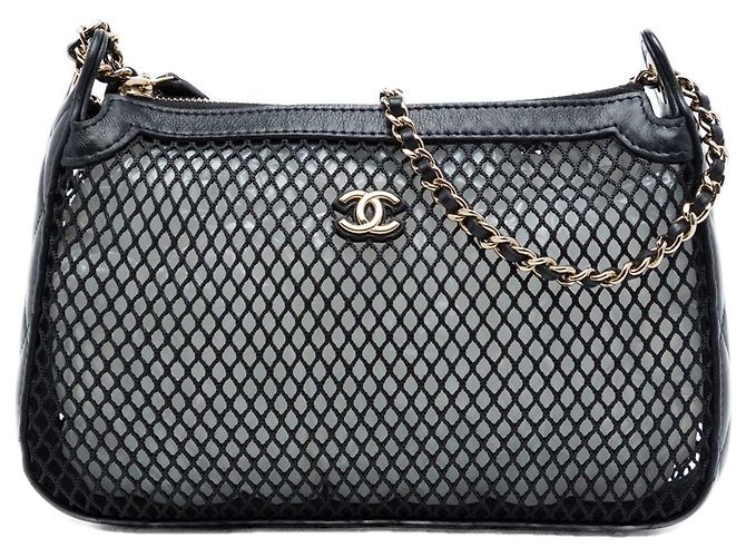 Clutch Chanel Black CC in mesh e nappa lucida con catena Nero