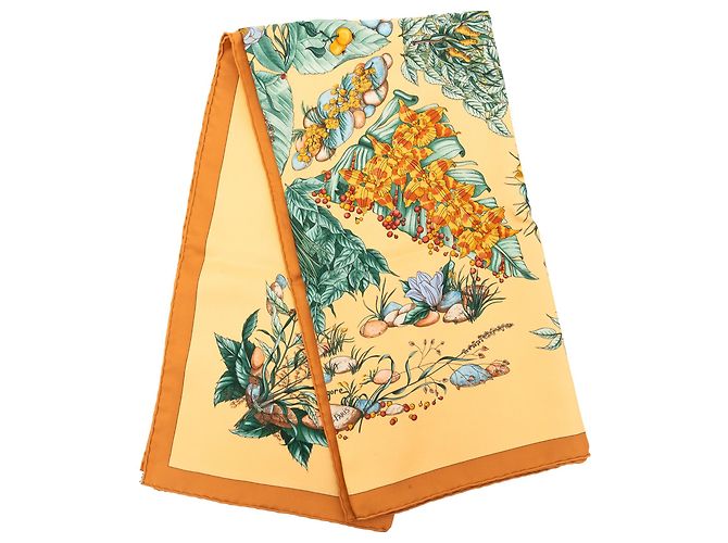 Hermès Beige Pythagore Silk Scarf 90
