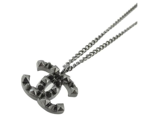 Collar Chanel con colgante