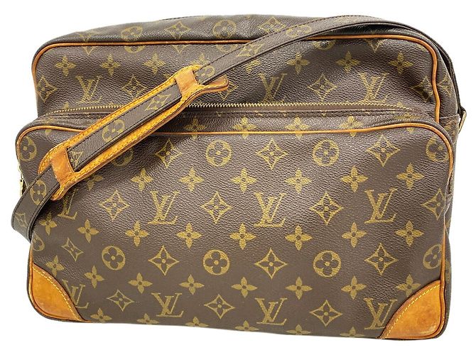 Bolsa de Ombro Louis Vuitton Monogram Nile GM Marrom