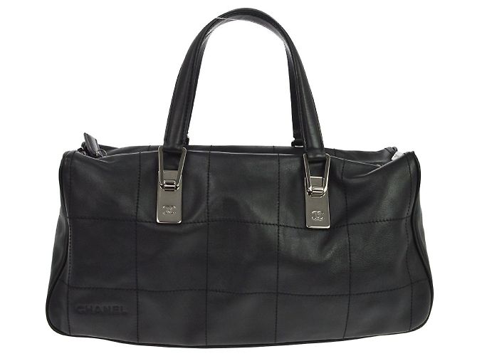 Chanel Square Stitch Boston Quilted Leather Preto