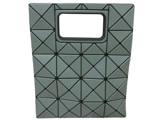 Issey Miyake BAOBAO Bocca Matte Gray Handtasche Braun