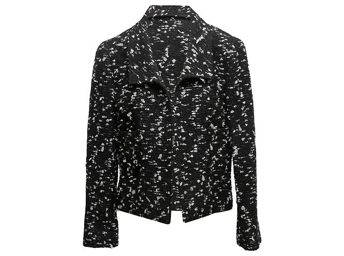 Vintage Black & White Chanel Fall/Winter 2002 Wool Tweed Jacket Size FR 44