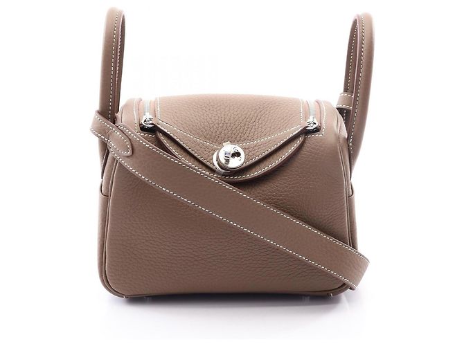Hermès Bolsa de Ombro Hermes Lindy Mini Etoupe Marrom Taupe